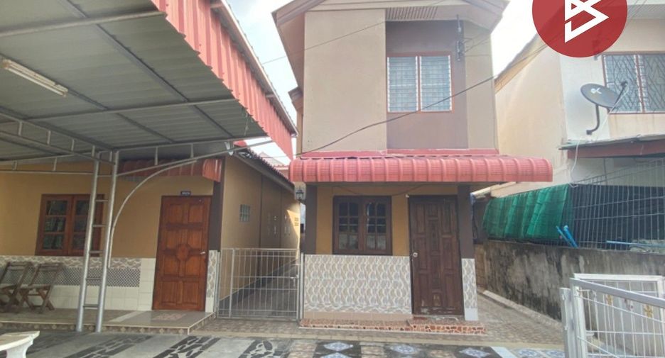 For sale 4 bed house in Mueang Tak, Tak