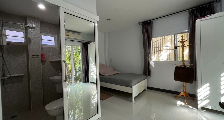 Haus zum Kauf mit 4 Zimmer in Sai Mai, Bangkok