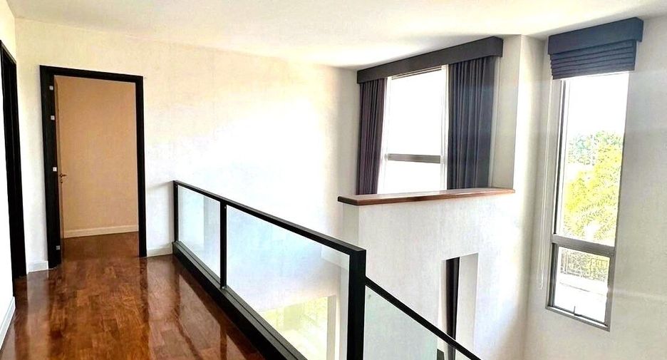Haus zum Kauf mit 5 Zimmer in Lat Krabang, Bangkok