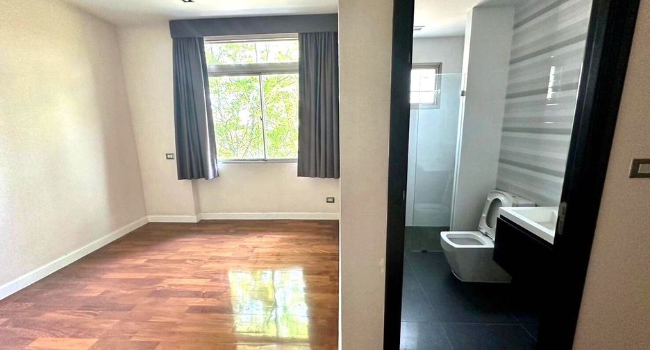 Haus zum Kauf mit 5 Zimmer in Lat Krabang, Bangkok