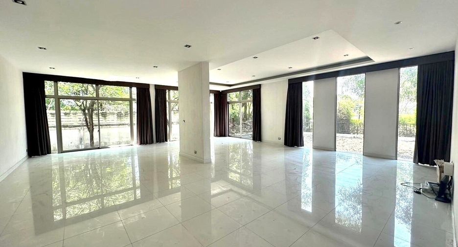Haus zum Kauf mit 5 Zimmer in Lat Krabang, Bangkok