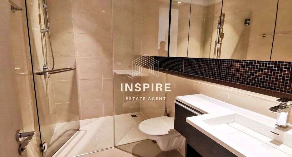 For rent 3 bedrooms condo in Khlong Toei, Bangkok