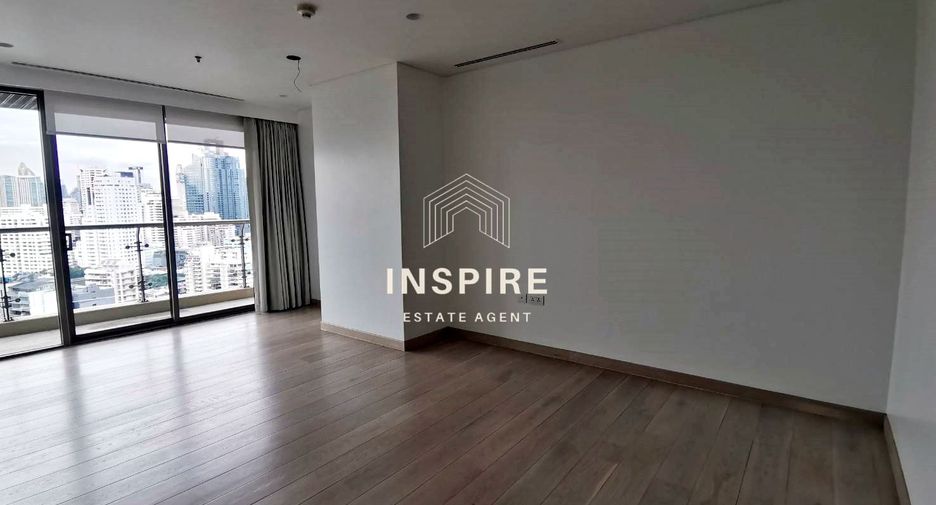 For rent 3 bedrooms condo in Khlong Toei, Bangkok