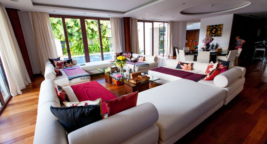 For sale 5 bedrooms villa in Mueang Phuket, Phuket