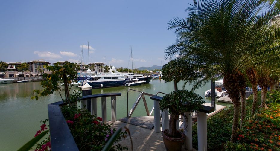 For sale 5 bedrooms villa in Mueang Phuket, Phuket