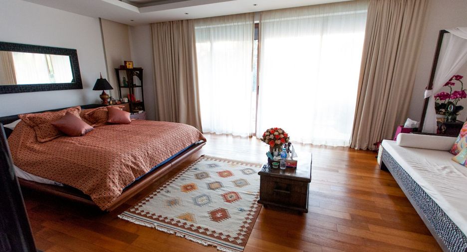 For sale 5 bedrooms villa in Mueang Phuket, Phuket