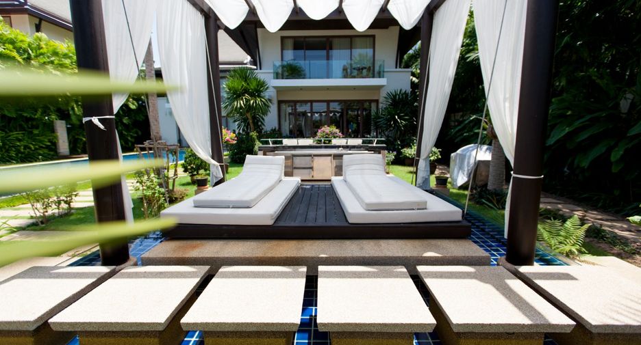 For sale 5 bedrooms villa in Mueang Phuket, Phuket
