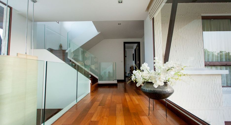 For sale 5 bedrooms villa in Mueang Phuket, Phuket