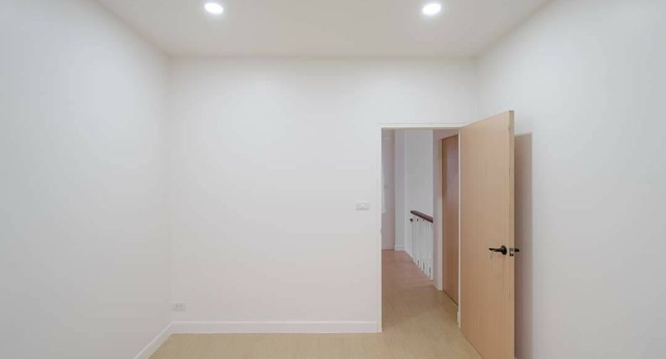 Casa adosada en venta de 2 habitaciones en Hang Dong, Chiang Mai