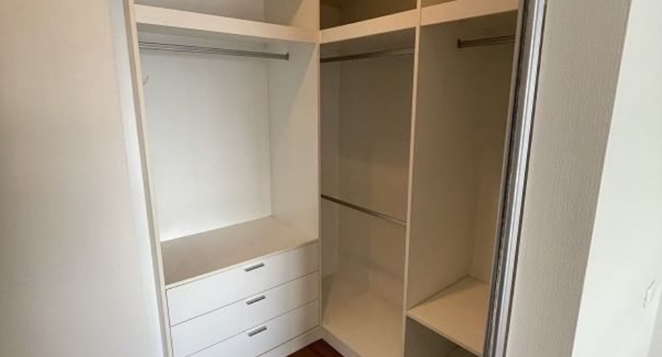 For sale 2 bedrooms condo in Sathon, Bangkok