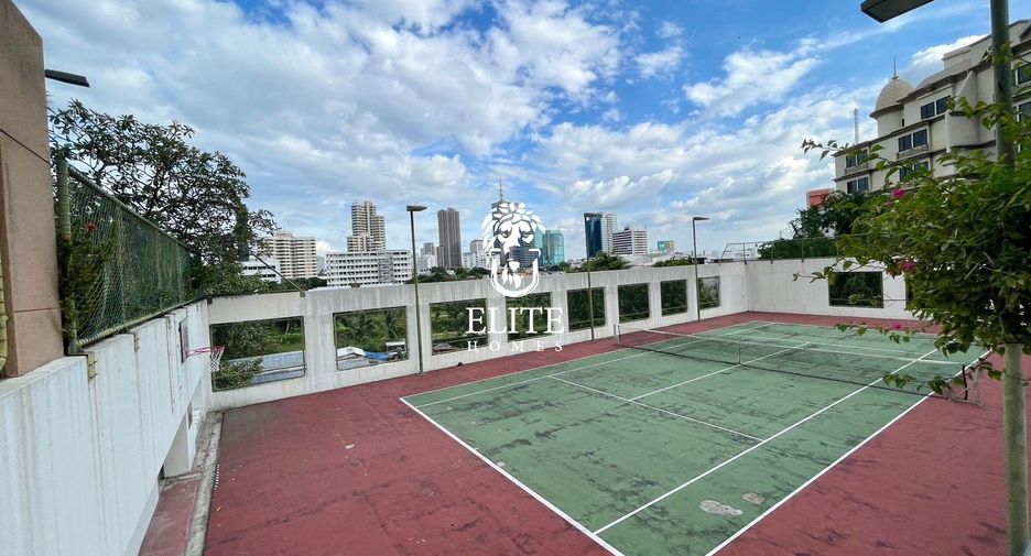 Wohnung zur Miete und zum Kauf mit 3 Zimmer in Khlong Toei, Bangkok