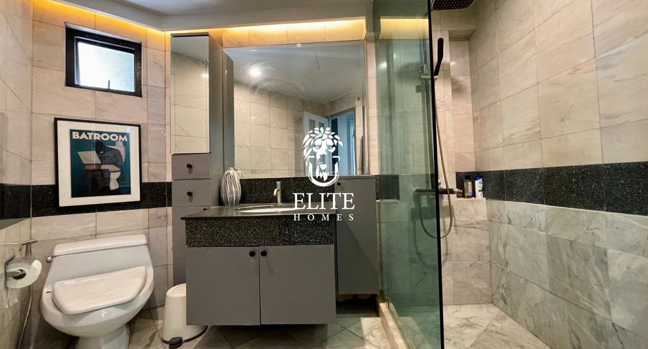 Wohnung zur Miete und zum Kauf mit 3 Zimmer in Khlong Toei, Bangkok