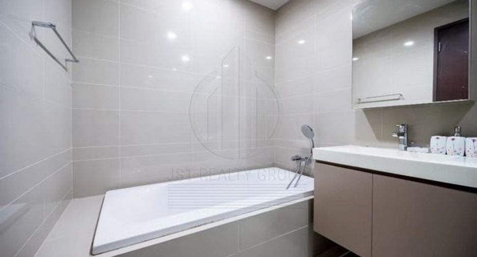 For rent and for sale 2 bedrooms condo in Pathum Wan, Bangkok