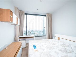 For rent and for sale 2 bedrooms condo in Pathum Wan, Bangkok