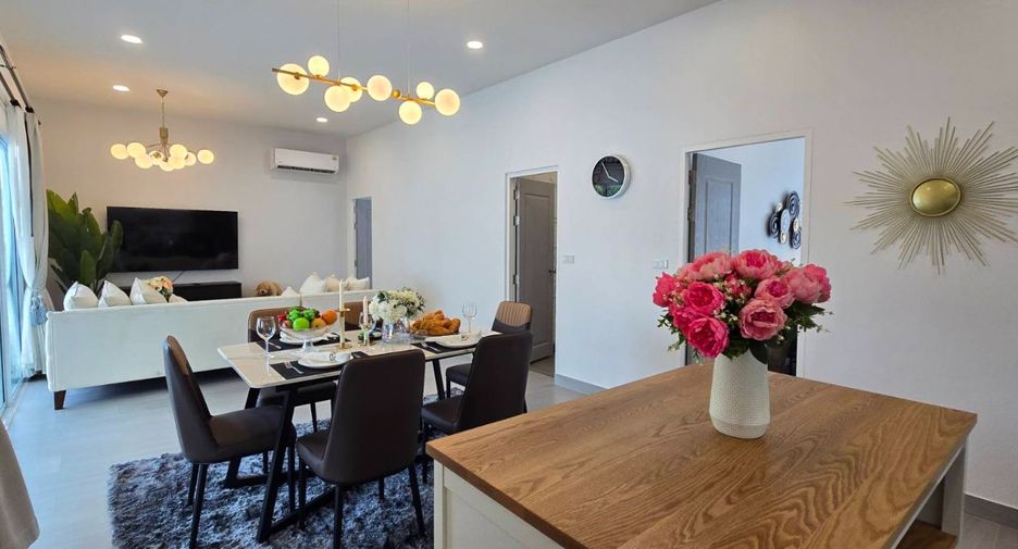 For sale 3 bedrooms villa in Mueang Rayong, Rayong