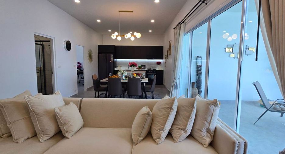 For sale 3 bedrooms villa in Mueang Rayong, Rayong