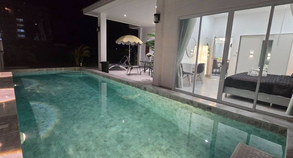 For sale 3 bedrooms villa in Mueang Rayong, Rayong