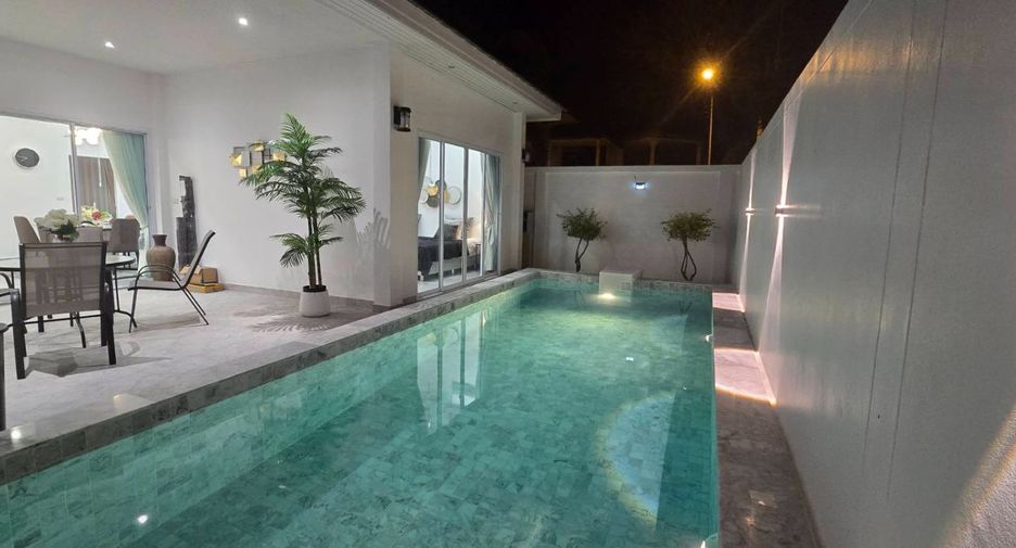 For sale 3 bedrooms villa in Mueang Rayong, Rayong