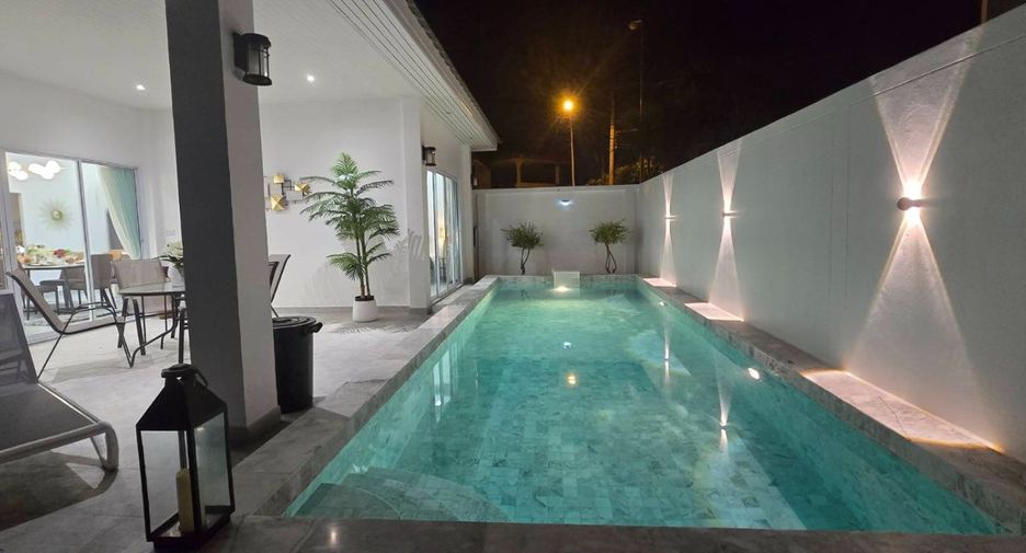 For sale 3 bedrooms villa in Mueang Rayong, Rayong
