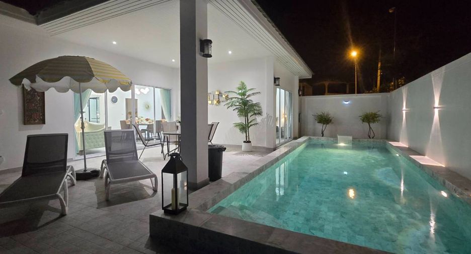 For sale 3 bedrooms villa in Mueang Rayong, Rayong