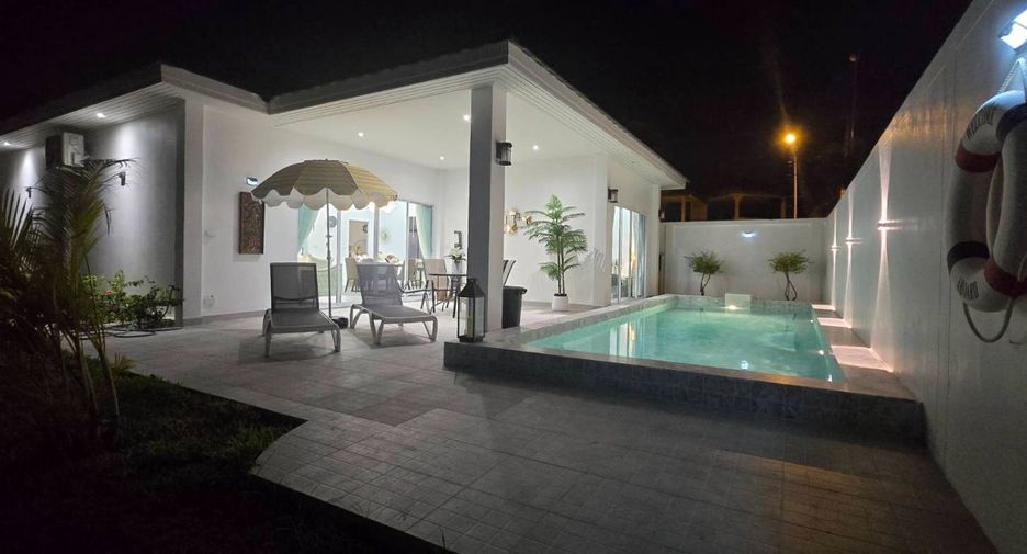 For sale 3 bedrooms villa in Mueang Rayong, Rayong