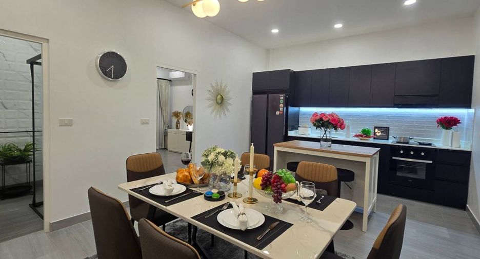 For sale 3 bedrooms villa in Mueang Rayong, Rayong