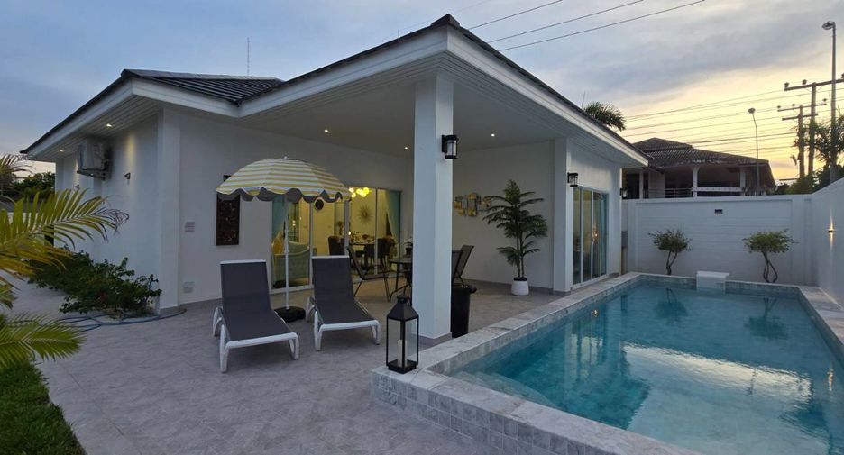 For sale 3 bedrooms villa in Mueang Rayong, Rayong