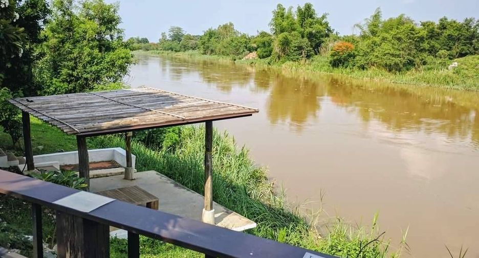 Продажа 5 спальни торговое помещение в Сан Патонг, Чианг Маи