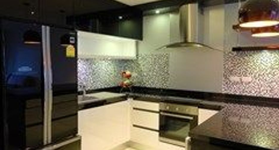 For rent 2 bedrooms condo in Bang Lamung, Chonburi