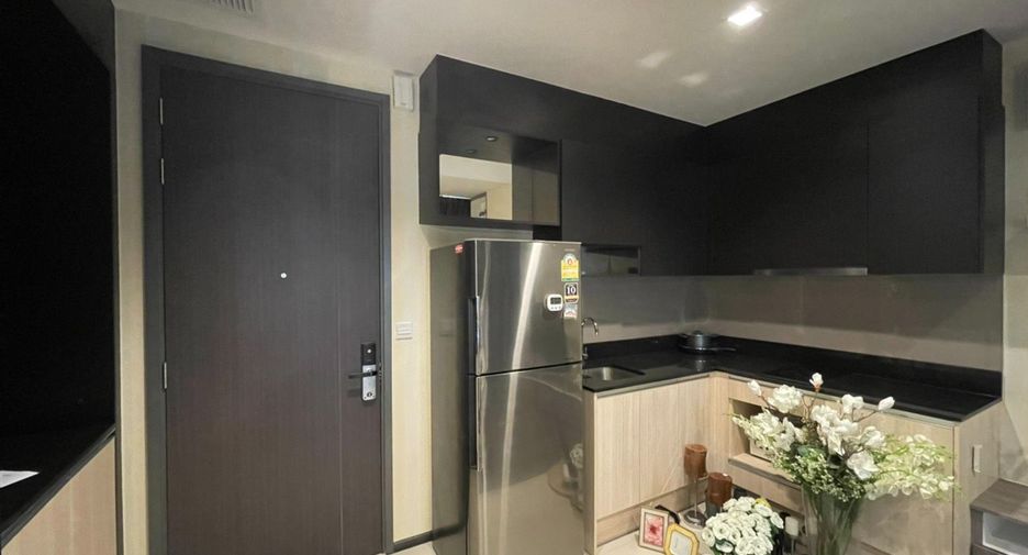 Condo en alquiler de 2 habitaciones en Khlong Toei, Bangkok