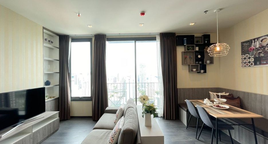 Condo en alquiler de 2 habitaciones en Khlong Toei, Bangkok