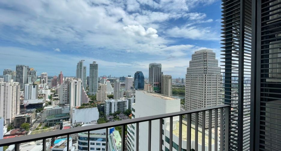 Condo en alquiler de 2 habitaciones en Khlong Toei, Bangkok
