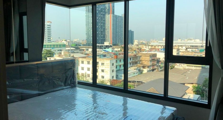 For rent 2 bedrooms condo in Phra Khanong, Bangkok