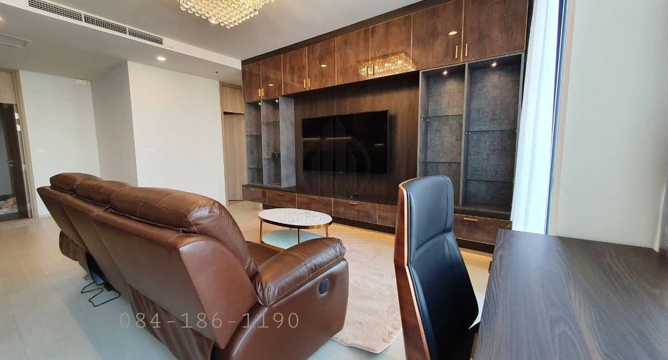 Wohnung zur Miete mit 2 Zimmer in Pathum Wan, Bangkok