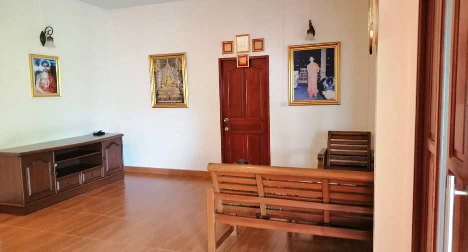 À vendre 2 chambres maison à Mueang Uthai Thani, Uthai Thani