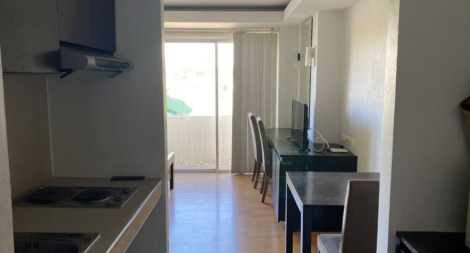 For rent 1 bed condo in Huai Khwang, Bangkok
