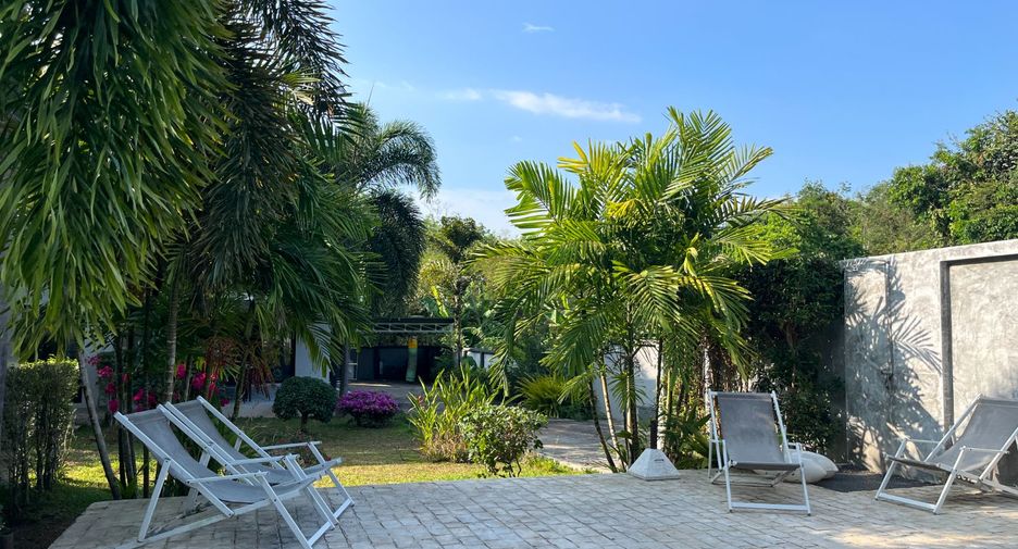 For sale 7 bedrooms retail Space in Mueang Krabi, Krabi