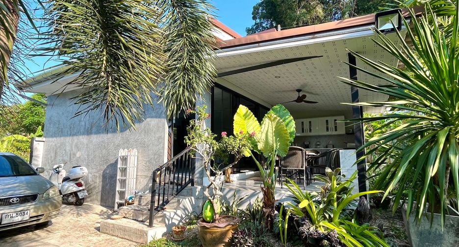 For sale 7 bedrooms retail Space in Mueang Krabi, Krabi