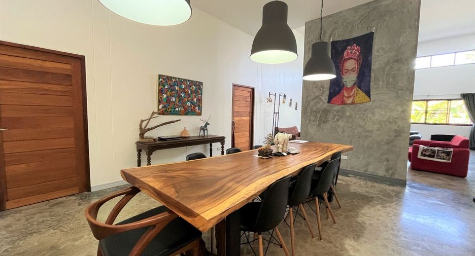 For sale 7 bedrooms retail Space in Mueang Krabi, Krabi