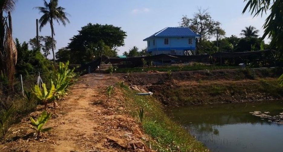 À vendre 3 chambres maison à Si Prachan, Suphan Buri