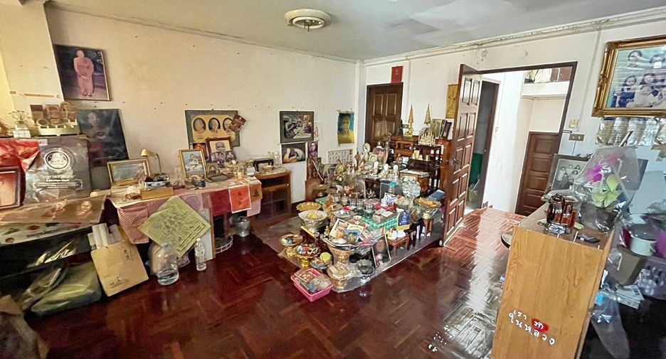 For sale 4 bedrooms townhouse in Bang Phli, Samut Prakan