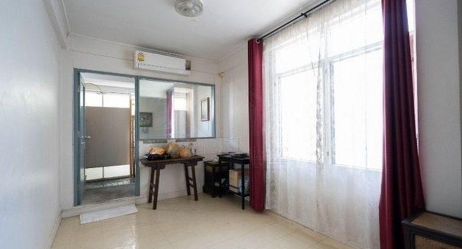For rent 3 bedrooms house in Phra Nakhon, Bangkok