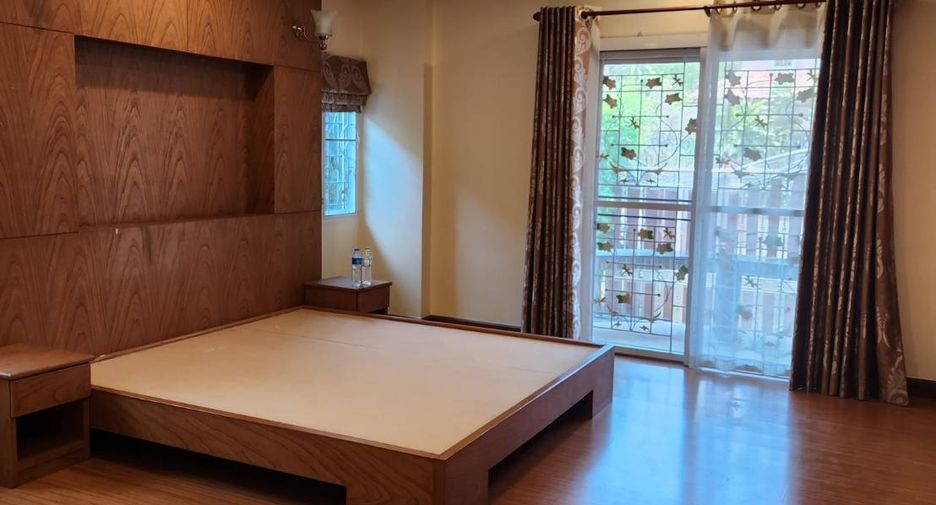 For sale 4 bedrooms villa in Bang Lamung, Chonburi