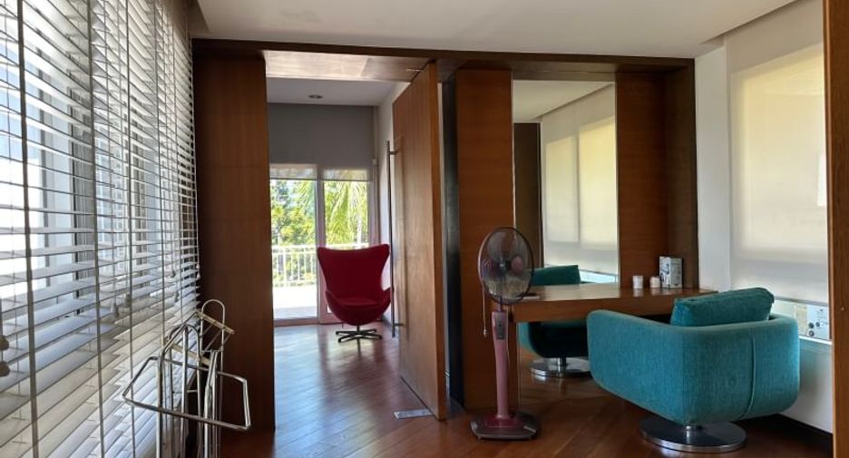 For sale 4 bed villa in Na Jomtien, Pattaya