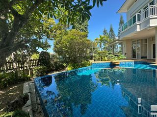 For sale 4 Beds villa in Na Jomtien, Pattaya