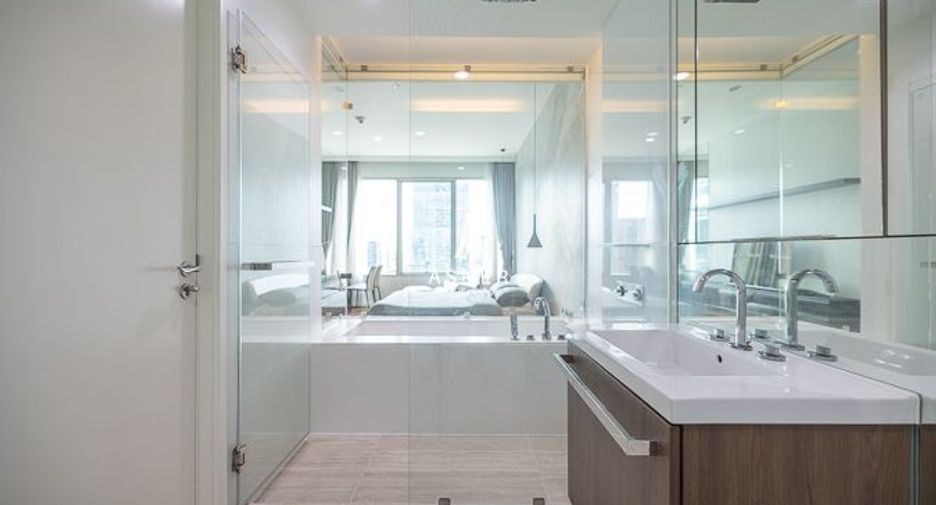 Wohnung zur Miete und zum Kauf mit 1 Zimmer in Pathum Wan, Bangkok