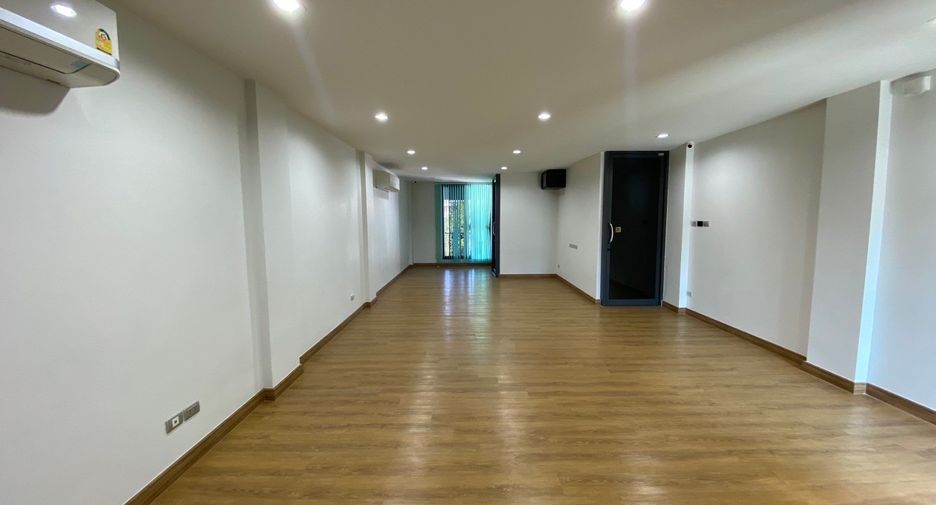 For rent and for sale 2 bed office in Don Mueang, Bangkok
