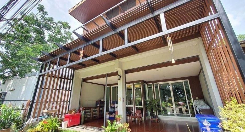 For sale 7 Beds townhouse in Mueang Nakhon Ratchasima, Nakhon Ratchasima