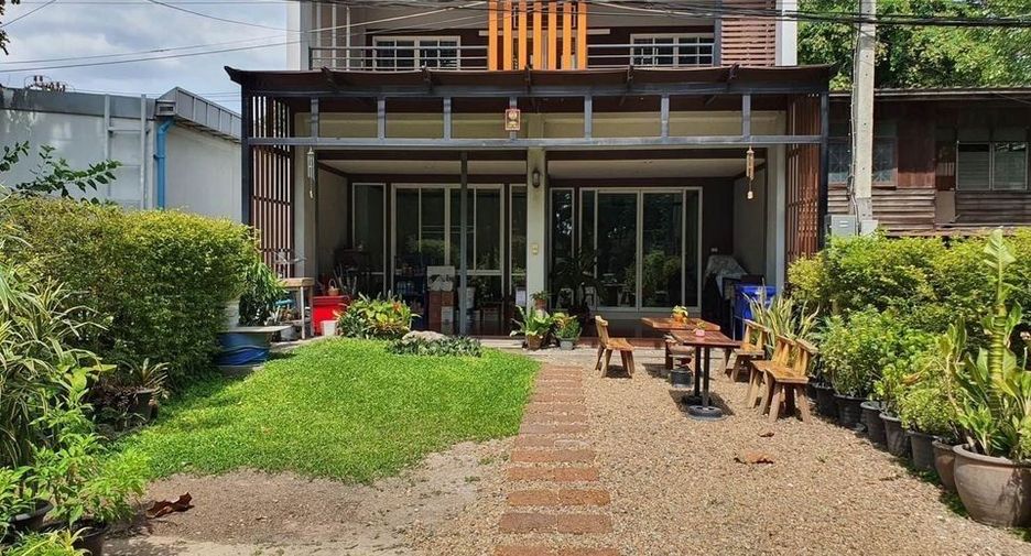 For sale 7 Beds townhouse in Mueang Nakhon Ratchasima, Nakhon Ratchasima