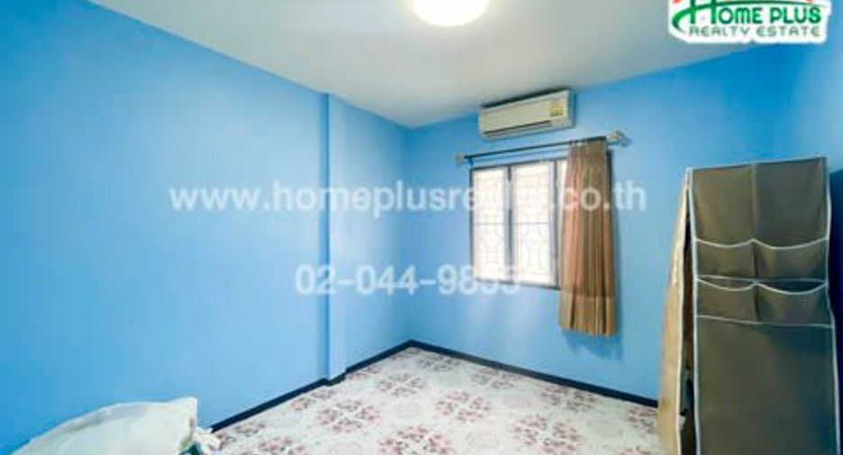 Reihenhaus zum Kauf mit 3 Zimmer in Khan Na Yao, Bangkok